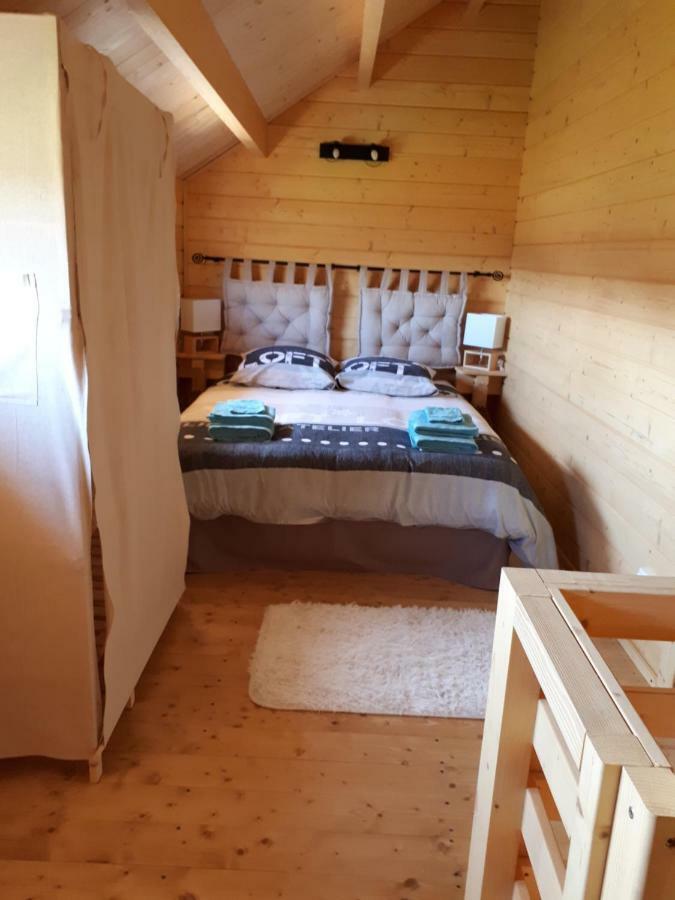 Gite Le Chalet Des Milles Et Un Chemins Castelnou Екстериор снимка