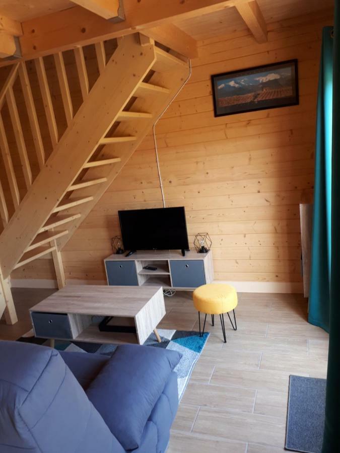 Gite Le Chalet Des Milles Et Un Chemins Castelnou Екстериор снимка